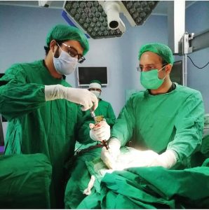 Endoscopic spinal surgery